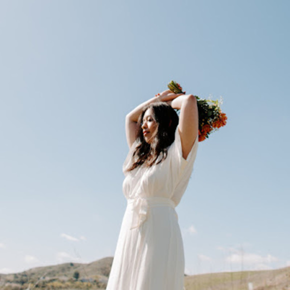 Meet your Posher, Ria - Picture 1 of 1